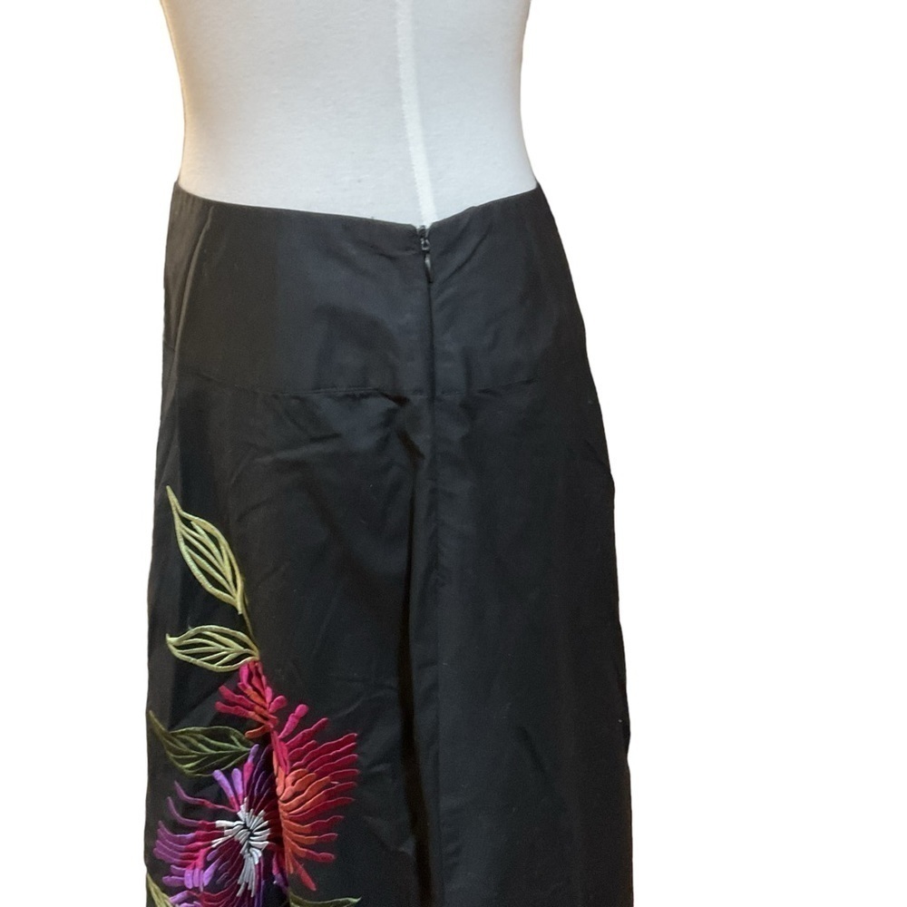 SLB A Line Embroidered Mid Calf Tea Length Black Skirt Size 4 - Picture 7 of 9